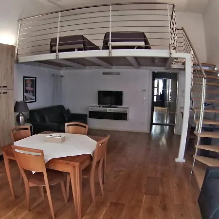 La Maison Del Capestrano Appartement Milaan Buitenkant foto